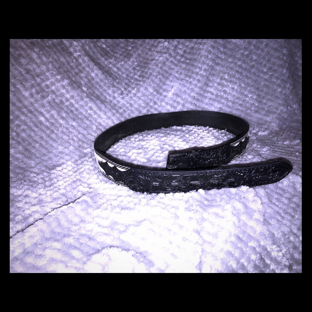 Black leather, cow fur belt